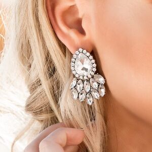 A Breath of Fresh Heir - White Earrings